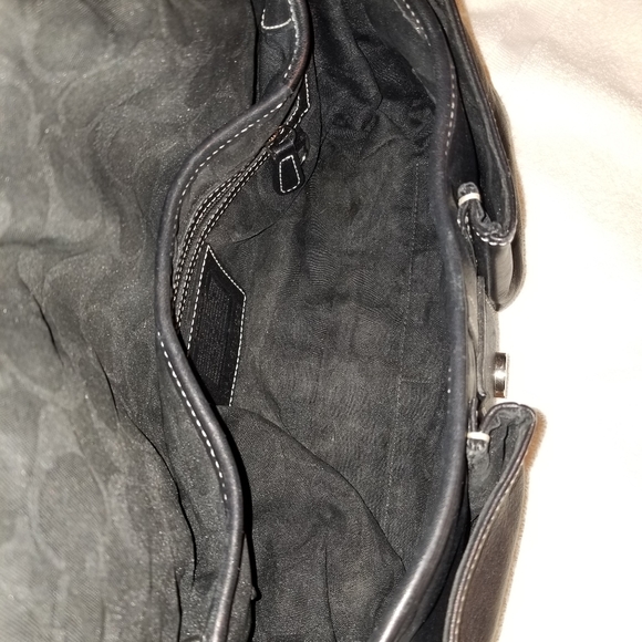 Coach purse - Picture 4 of 6